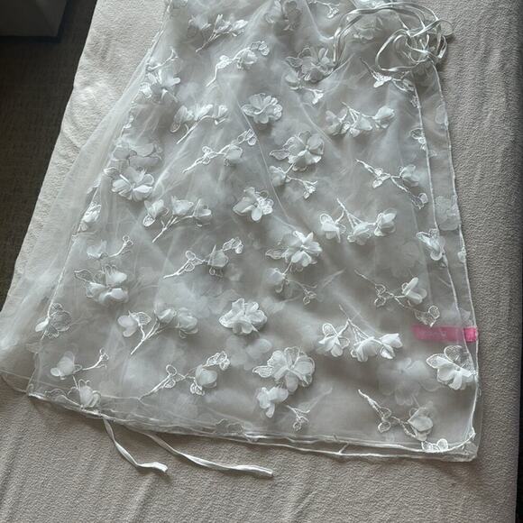 White Sheer Maxi Dress flowers lace-up NEW M Dolls Kill Endless Blooms sugar t - Picture 5 of 8